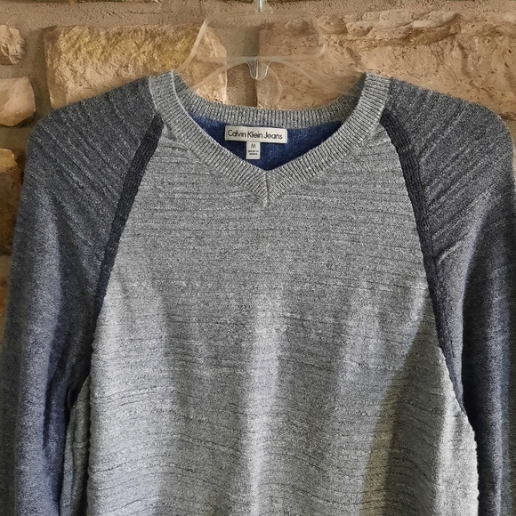 Calvin Klein Gray Sweater 100%Cotton Mens Size Medium - Picture 2 of 10